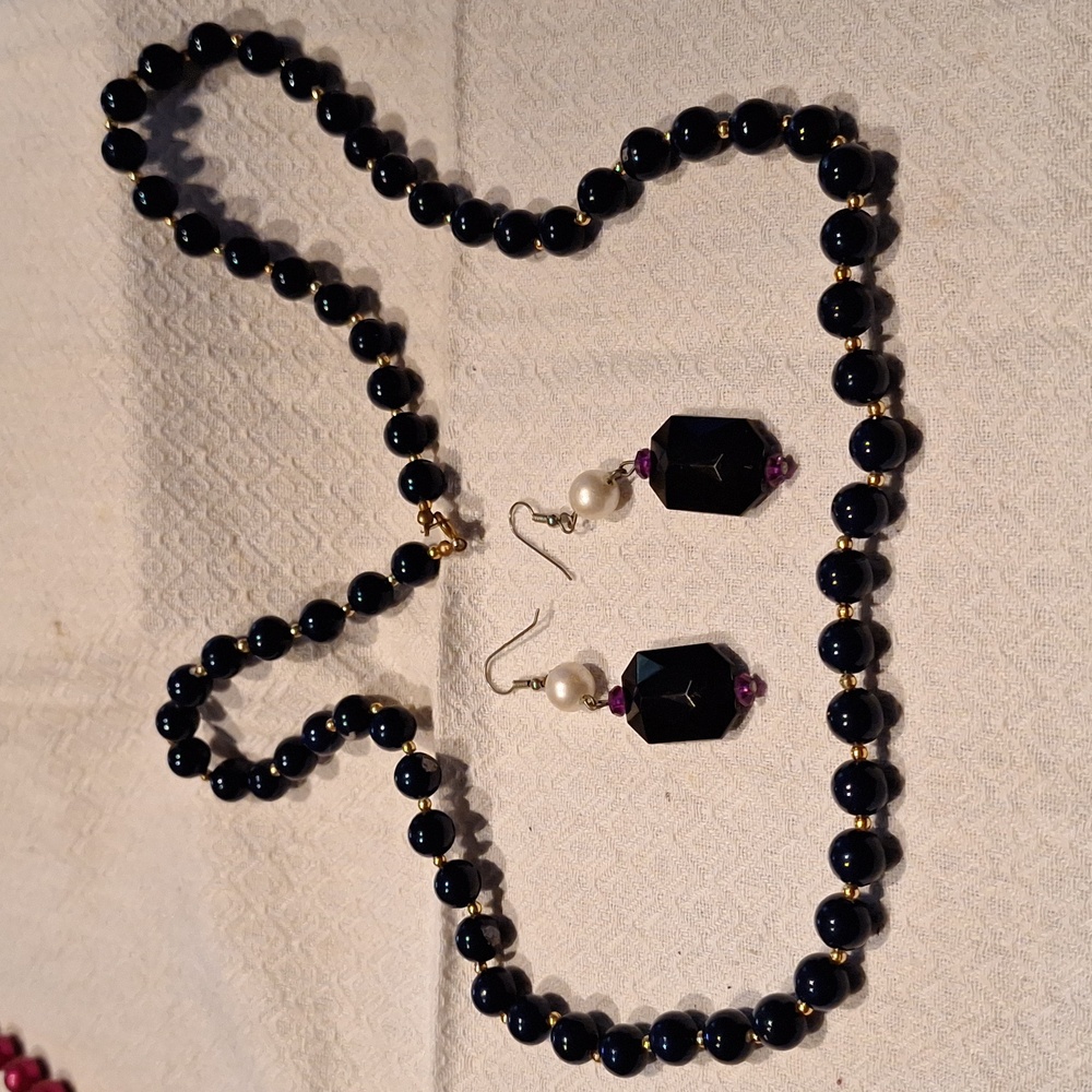 Necklace with earrings